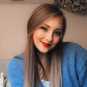 Meet your Posher, Breanna